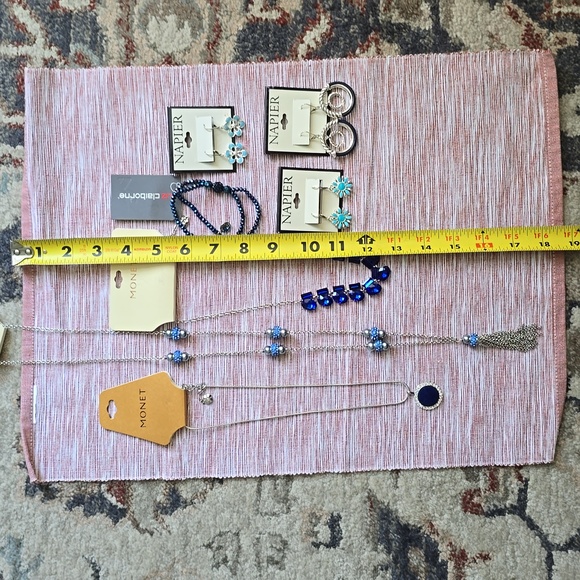 MONET, LIZ CLAIBORNE & NAPIER WOMEN'S FASHION JEWELRY BUNDLE OF 7 ITEMS - Picture 10 of 14
